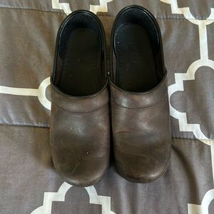 Fandom Clogs size 36